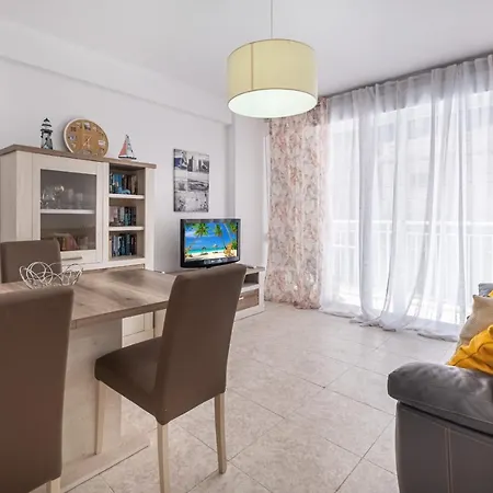 Tugar D-1-3 Apartman Benidorm
